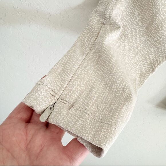 NEW Athleta Delancey Skyline Textured Tight Cream Braiden Texture Women’s Size S - Picture 10 of 14